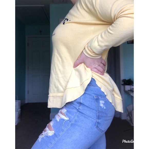 Yellow vintage ocean city sweater - Picture 2 of 2